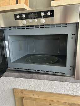Mikrovlnná trouba Whirlpool k vestavbě - 3