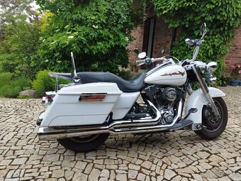 Harley Davidson ROAD KING - 3