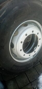 Pneu michelin 315 80r22.5 s diskem - 3