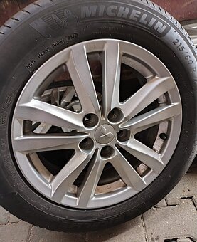 Michelin total performance 215/60 r17 na Alu kolech - 3