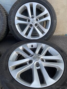 Originál Nissan 5x114.3 215/55/17 - 3