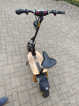 Prodám elektrokoloběžku Nitroscooter - 3