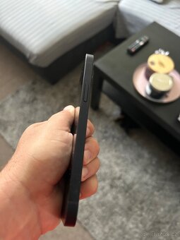 APPLE IPHONE 12 Černý 64GB - 3