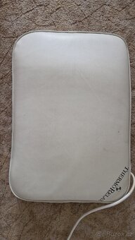 Masážní polštář s vyhříváním Thermo Relax
250 Kč HLUČÍN - 3