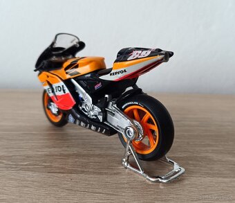 Nicky Hayden 1:18 MotoGP - 3