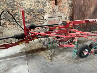 Nahrabovač shrnovač KVERNELAND TAARUP 9471 S Evo - 3