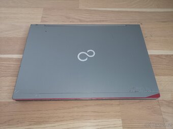 Notebook Fujitsu LifeBook U745 - 3