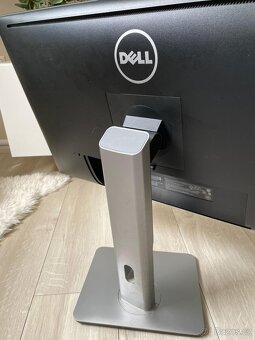 Prodám Dell UltraSharp U2715H | 27" - 3