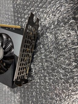 Grafická Karta RTX 3060Ti Gigabyte - 3