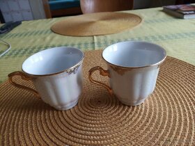 Dva porcelánové hrníčky - šálky, zlacené - 3