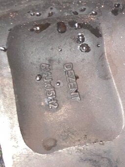 5x100 R15 disky Dezent - 3