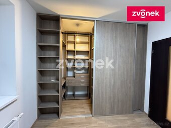 Luxusní 2+kk s terasou a parkováním - 3