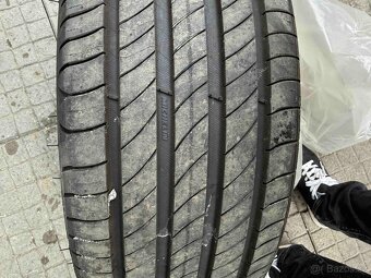 Michelin Primacy 4 205/45 R17 - 3