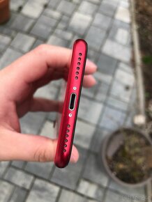 iPhone SE 2020 128Gb v hezkém stavu, červený - 3