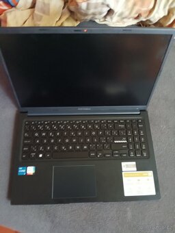 Prodám notebook Asus - 3