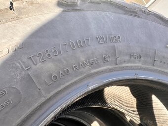 285/70 R17 - 3