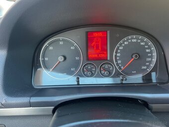 Vw touran 5mistny je 2.0tdi 125kw rok2008 - 3