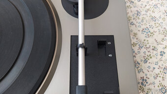 Gramo Tesla NC300 - 3