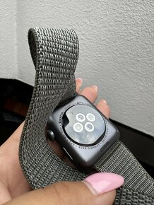 Apple Watch series 2 Nike zablokované - 3
