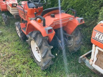 Traktor Kubota B1-14, malotraktor bultra 14 koní - 3