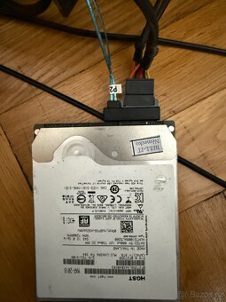 Mini-SAS (SFF-8087) → 4× SFF-8482 SAS HDD kabel - 3