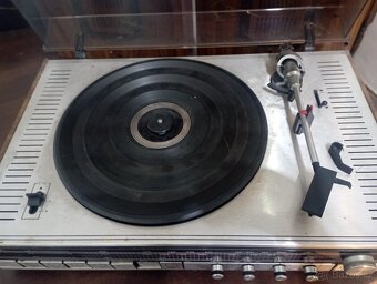 Gramofon Europhon se dvěma bednami - 3