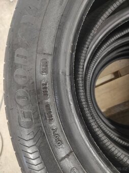 Pneu 185/65 R15 - 3