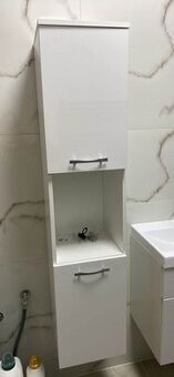 Koupelnový nábytek se zrcadlem bílý lesk 2 kuřecí - 3