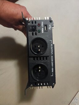 Měnič napětí CARSPA 1600W - 3