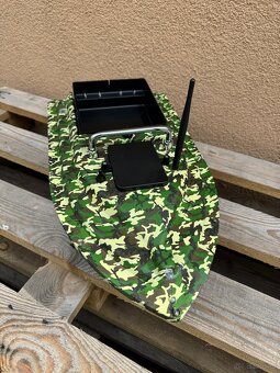 Nová zavážecí loď s GPS, českým návodem a silnou baterií - 3