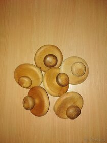 Dřevěné úchyty - 3