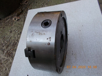 univerzálka na soustruh 4 čelisťová - 3