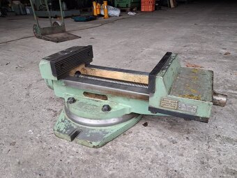 Prodám strojní svěrák - 3