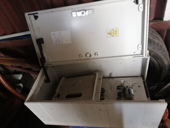 Elektrická rozvodná skříň, rozvaděč - 3