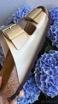 Dámské zlaté pantofle Birkenstock 38 - 3