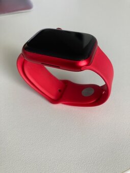 Apple Watch 8 GPS 45mm RED - 3