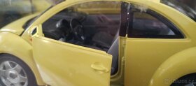 1/18 Volkswagen New Beetle - 3