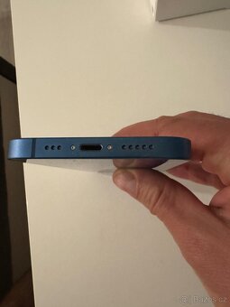 Pekny Apple iPhone 13 128GB Blue - 3