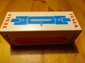 Halogenovoé žárovky, 600 W,230 V. - 3