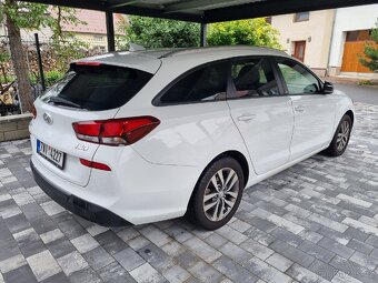 Hyundai i30 kombi 2018, benzín 1.0, 79000km, kamera - 3