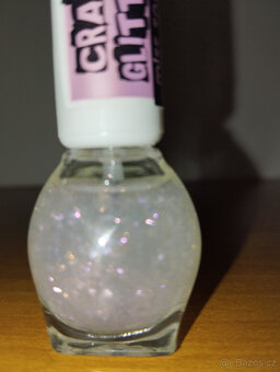 Lak na nehty Miss Sporty Crazy Glitter 030 - 3