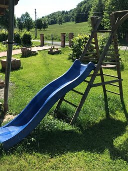 Skluzavka s houpačkami - 3