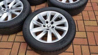 Letní sada ŠKODA Superb 3, Passat B8 5x112 R17 p. 215/55/17 - 3