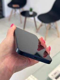 iPhone 13 - 128 GB - 87% baterie - 6M záruka - 3