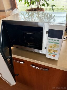 Mikrovlnná trouba s grillem LG - 3
