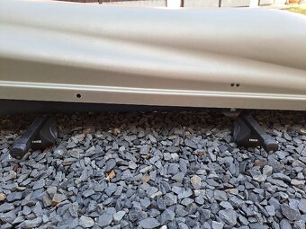 Střešní box Hakr Future line 340 včetně držáků Thule - 3