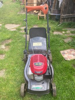 Motorová sekačka Honda - 3
