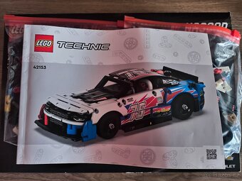 LEGO® Technic 42153 NASCAR® Next Gen Chevrolet Camaro ZL1 - 3