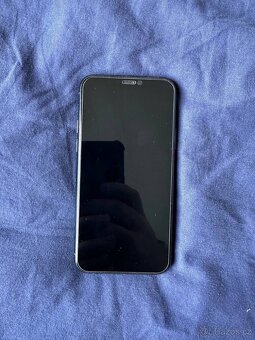Apple iPhone 11 PRO ve skvělém stavu - 3
