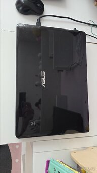 ASUS X64V - 3